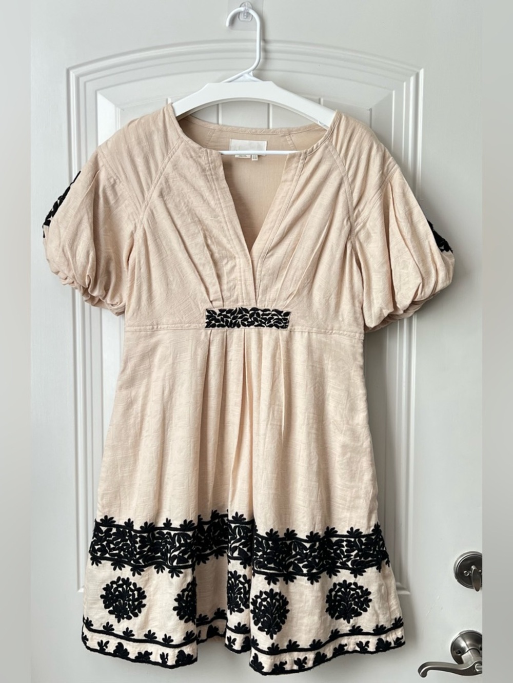 Anthro Orla Embroidered Mini Dress Size 10 Khaki Puff Sleeve Cotton - Picture 3 of 15